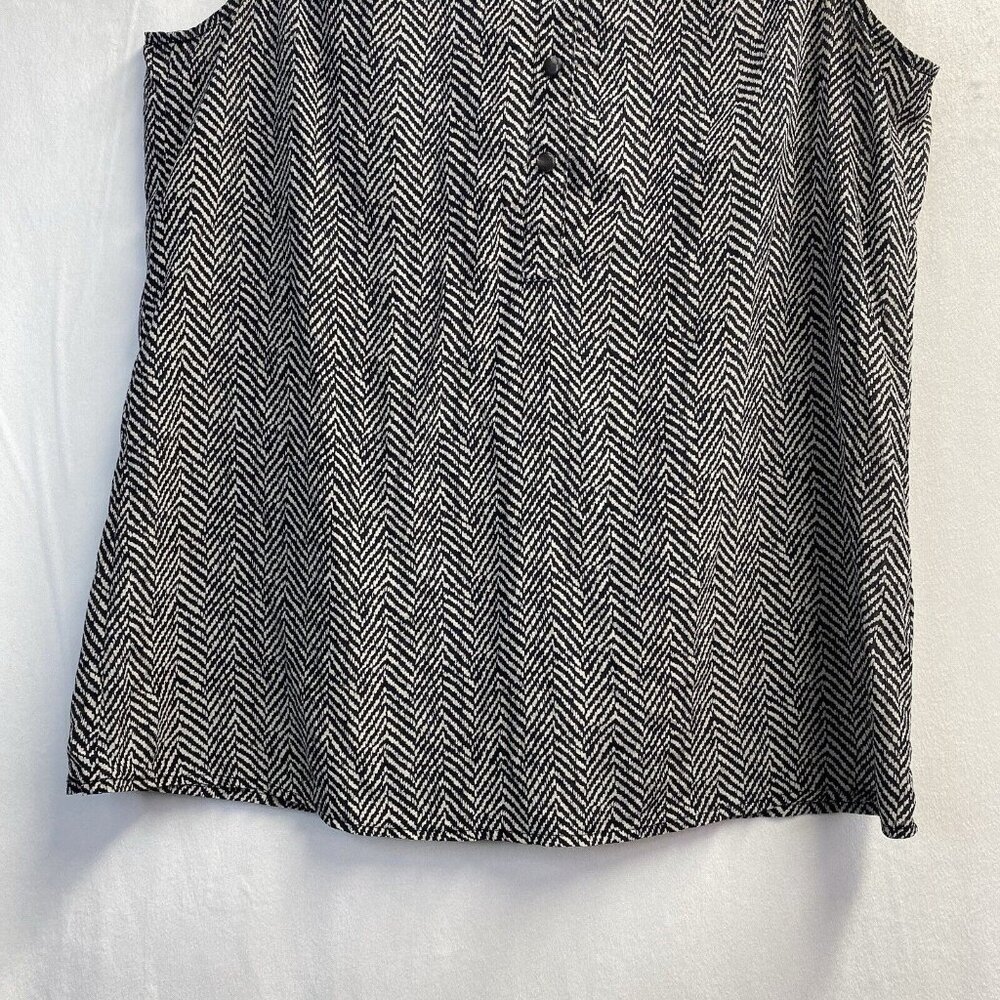 J. Crew Black and White Monochrome Pattern Sleeveless Blouse - Picture 14 of 16
